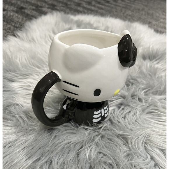 Hello Kitty Halloween‎ Black Skeleton Mug - Picture 2 of 6